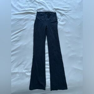 Aritzia TNA Yoga Pants